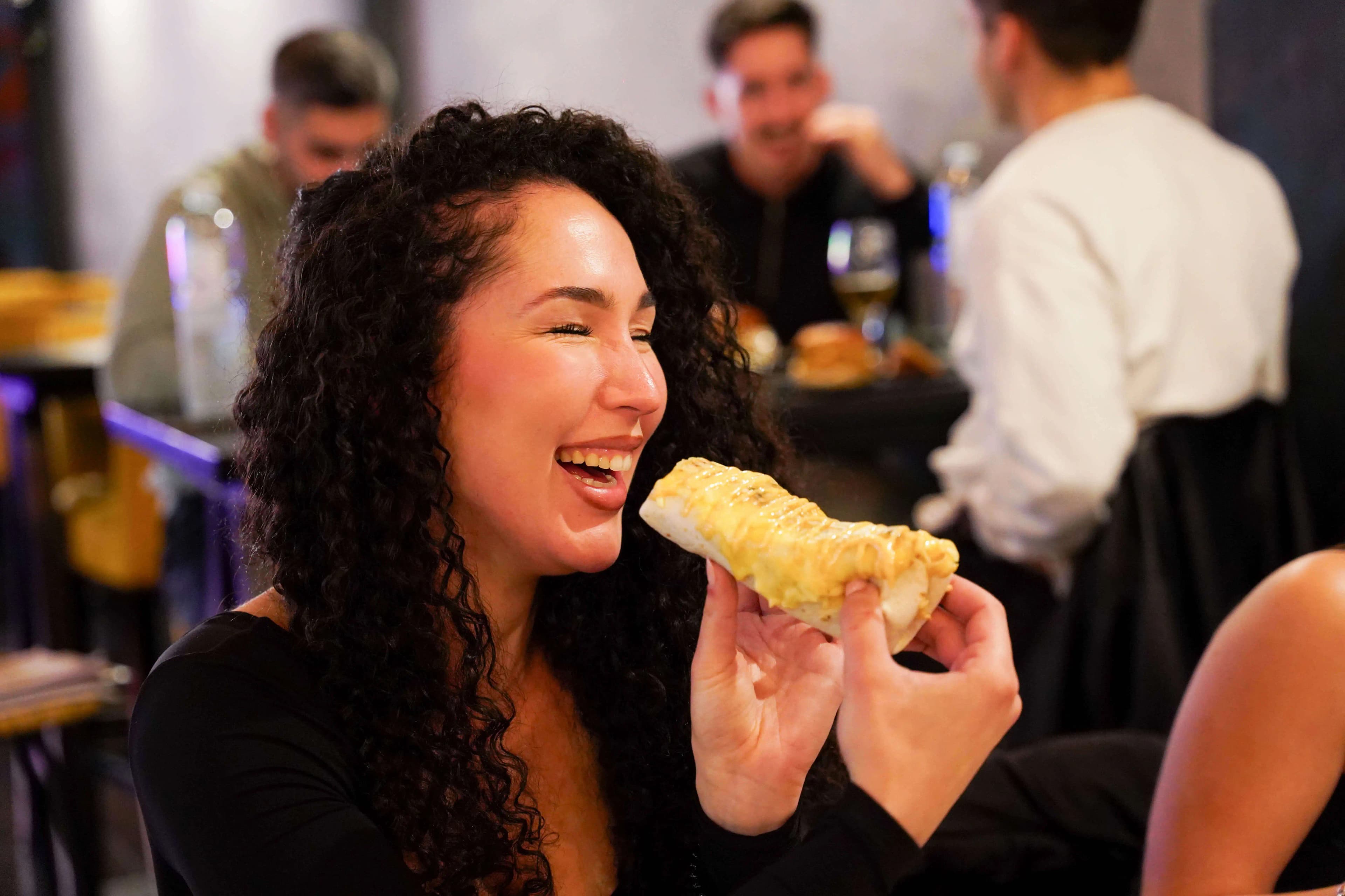 gente disfrutando en el cameló